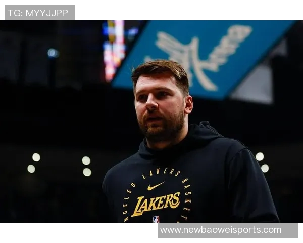 东契奇本季数据接近哈登巅峰表现35分8板9助引发关注