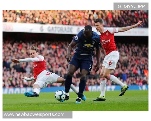 森林老板与贝尼特斯共赏奥林匹亚科斯对阵阿森纳精彩赛事