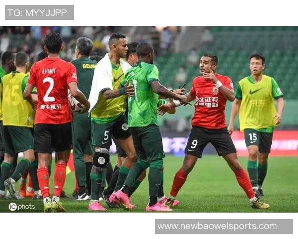 泰国队换人出现意外情况裁判与中国队共同调解纷争