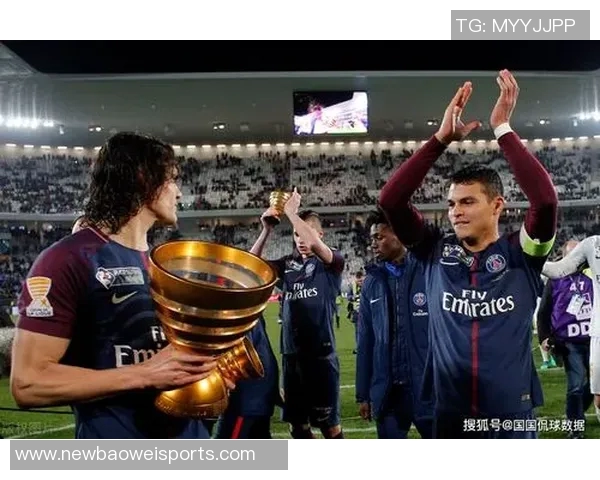 法媒称巴黎将与杜埃内维斯洽谈续约同时推进多名球员合同谈判